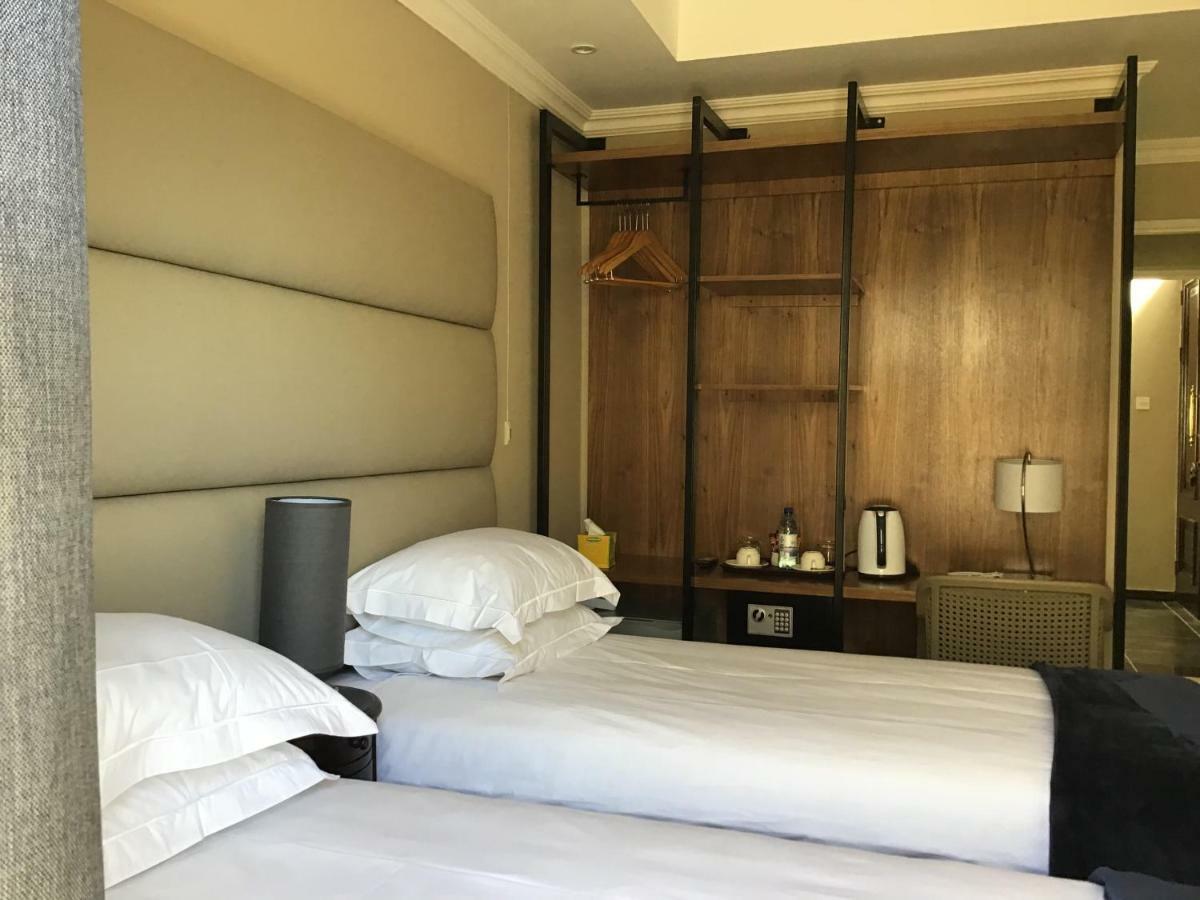 The Capital Guest House Gaborone Eksteriør billede