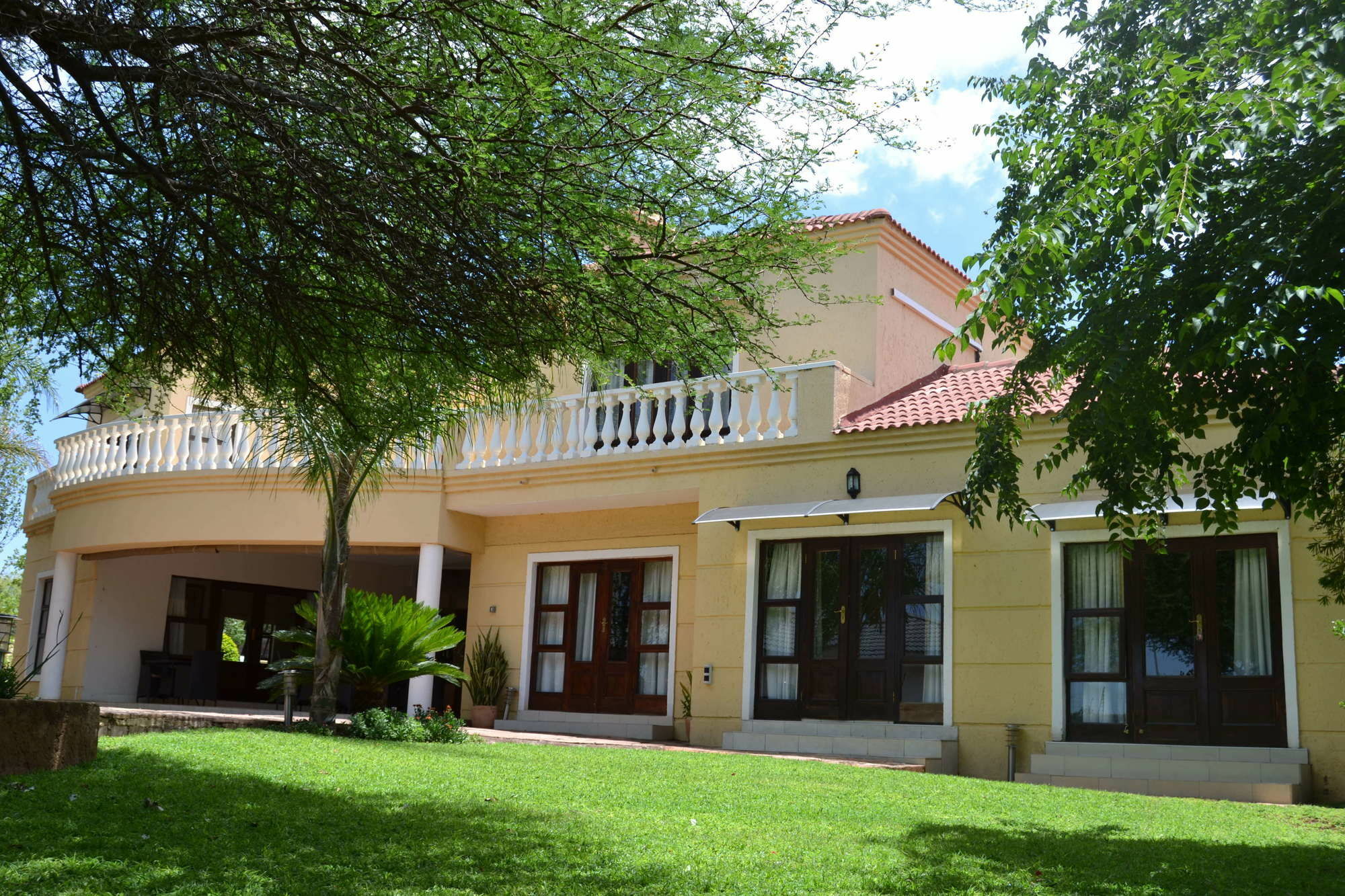 The Capital Guest House Gaborone Eksteriør billede